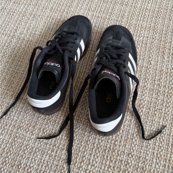 Adidas Samba Kid’s / Men's / Women’s // Black and White Classic Sneakers - Picture 7 of 9
